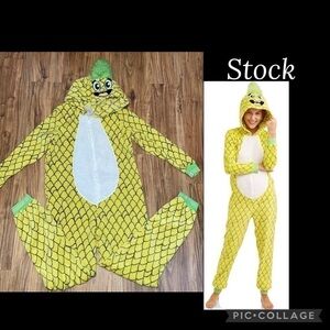 Secret Treasures women’s pajama onesie XL jumpsuit pineapple union suit costume
